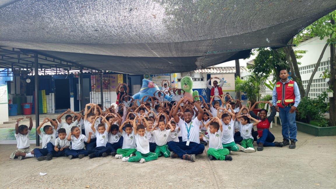 Estudiantes de instituciones educativas reciben formación ambiental de la mano de Veolia Cartagena.