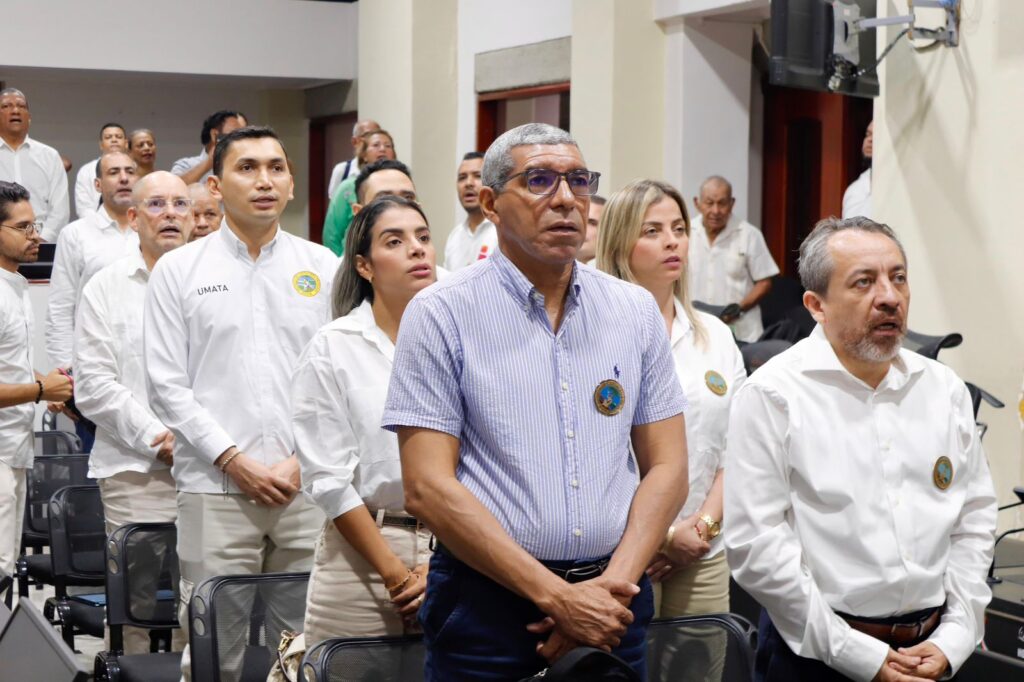La rehabilitación de parques, plazas y vías peatonales se financiará con parte de los recursos liberados del servicio de la deuda.