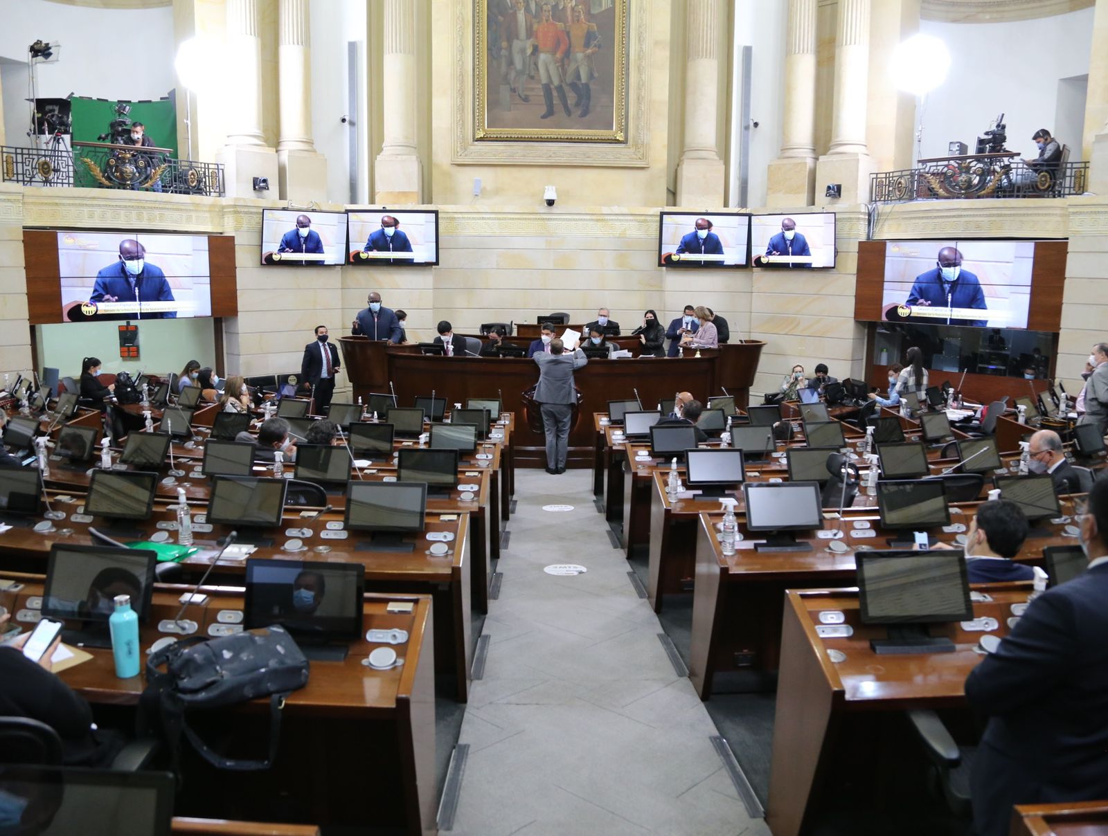 El proyecto proponía reducir el salario de congresistas a 20 salarios mínimos mensuales.