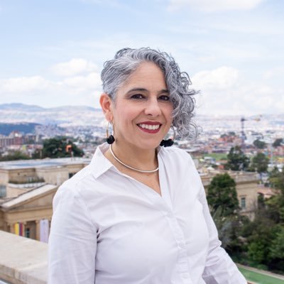 María José Pizarro denunció que el presidente del Senado estaba entre los impedidos.