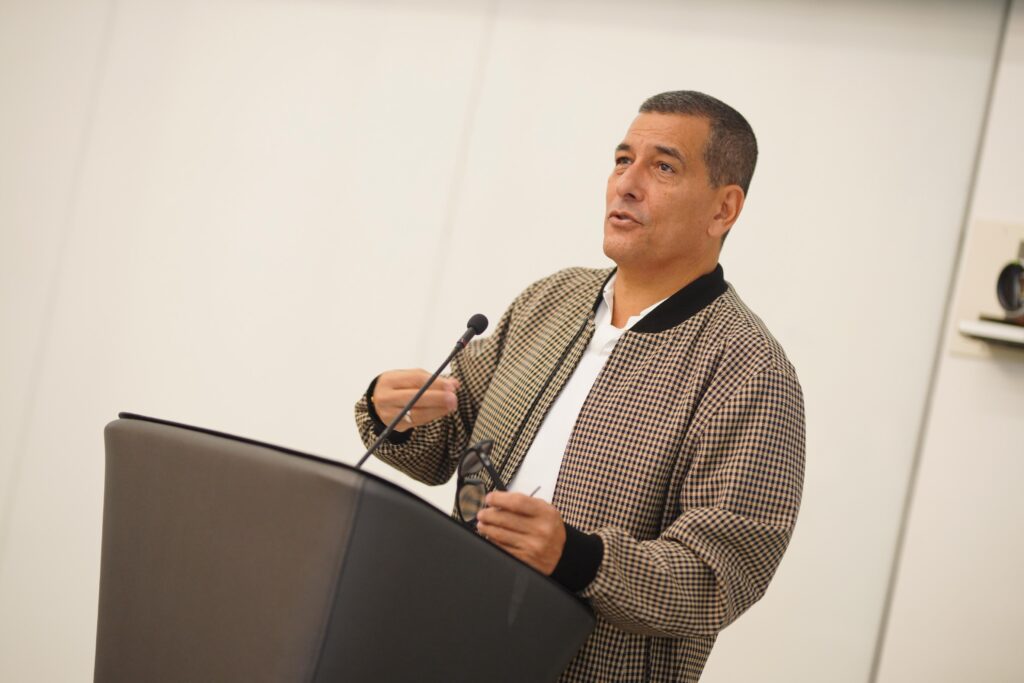 Alcalde Dumek Turbay durante jornada sobre el POT en Cartagena