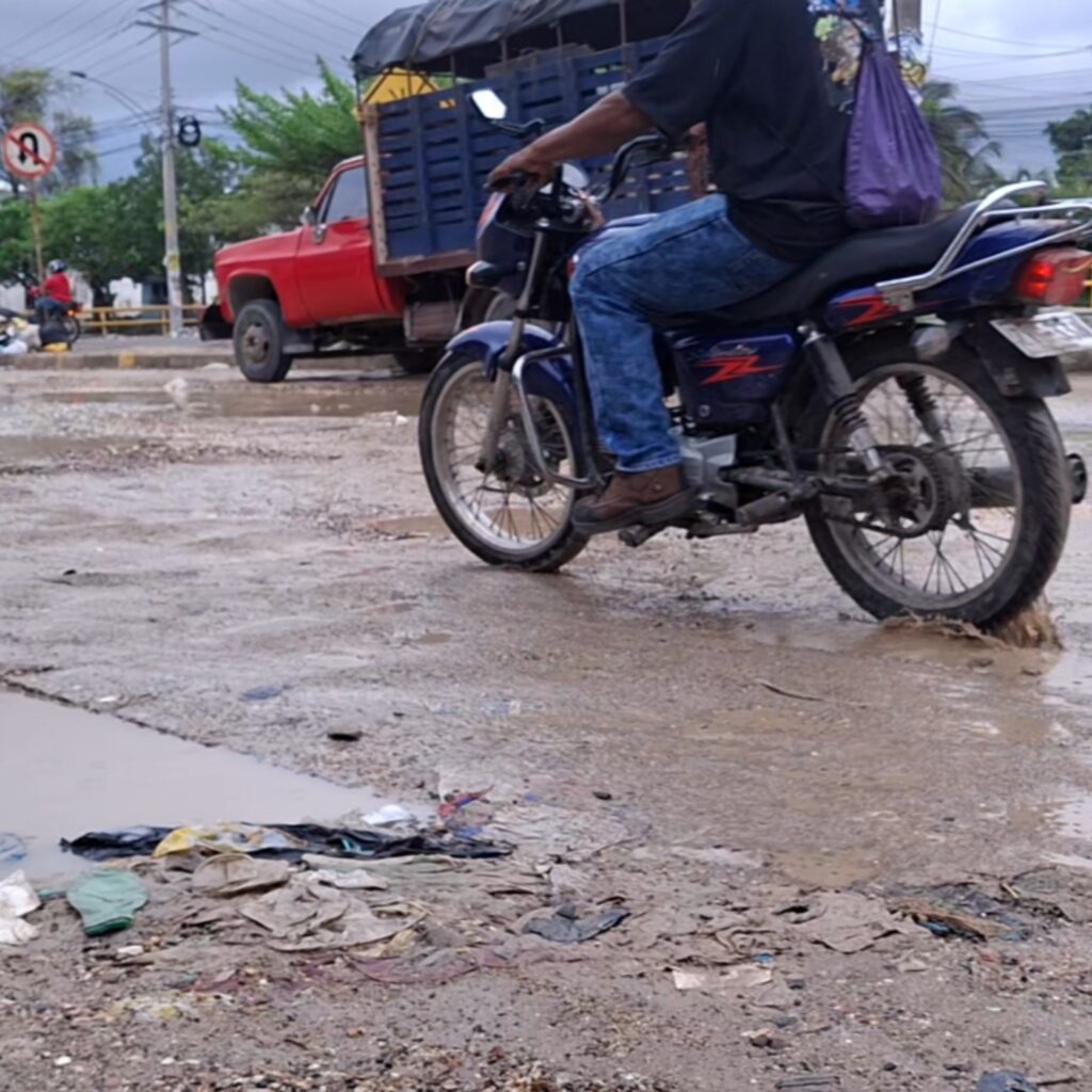 Calle 30 en Ceballos sin pavimentar tras obras inconclusas