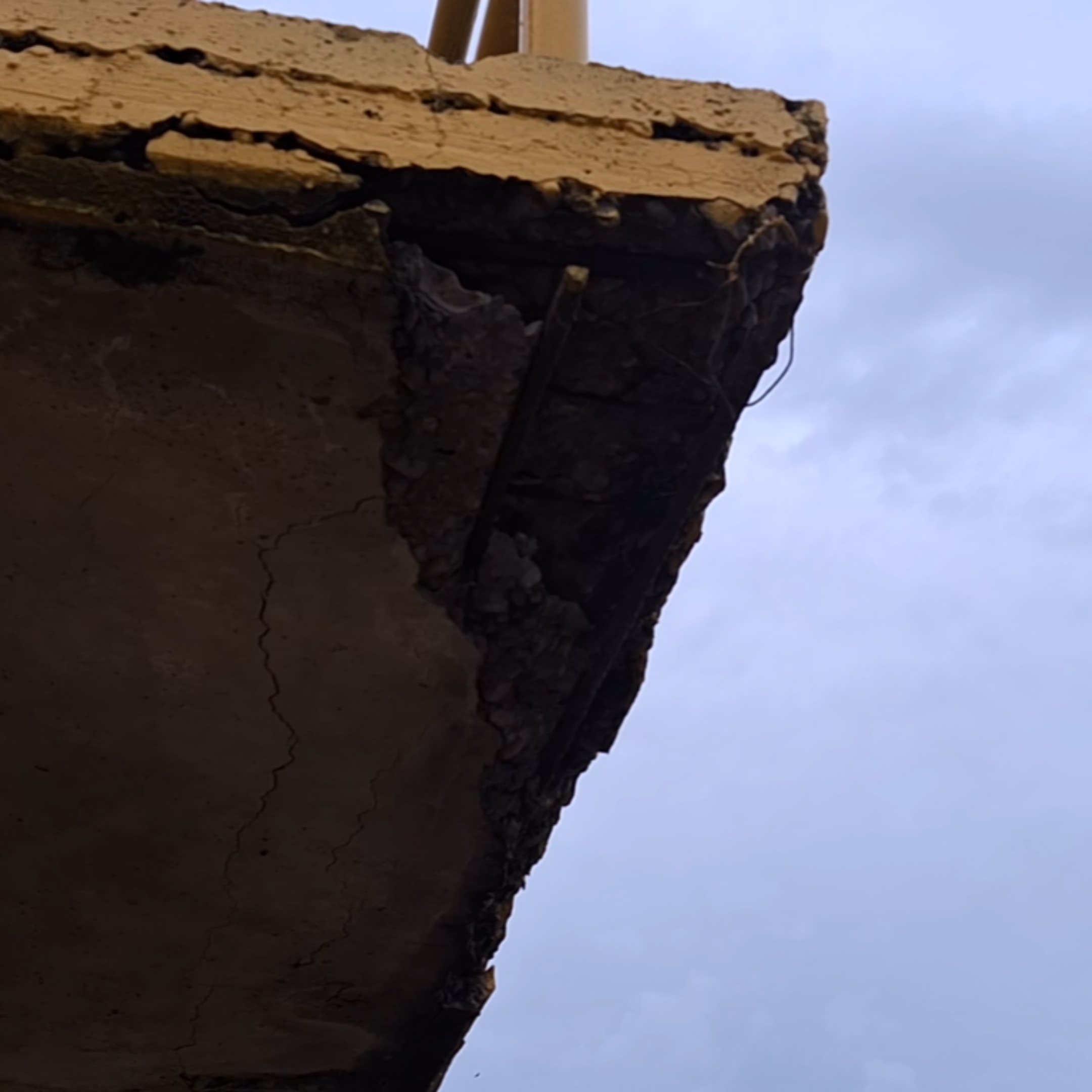 Deterioro del puente en Ceballos genera preocupación ciudadana
