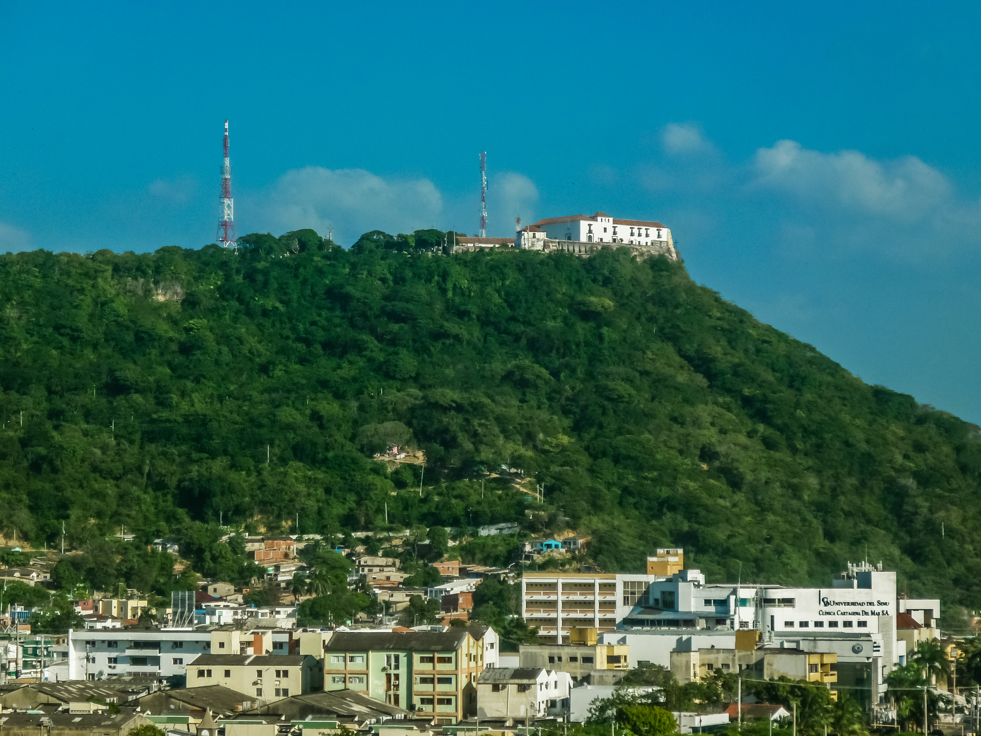 Edificios residenciales en Cartagena y desigualdad en precios