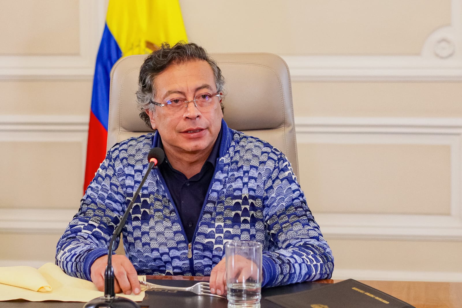 Presidente Petro anuncia pensión para adulto mayor sin cobertura