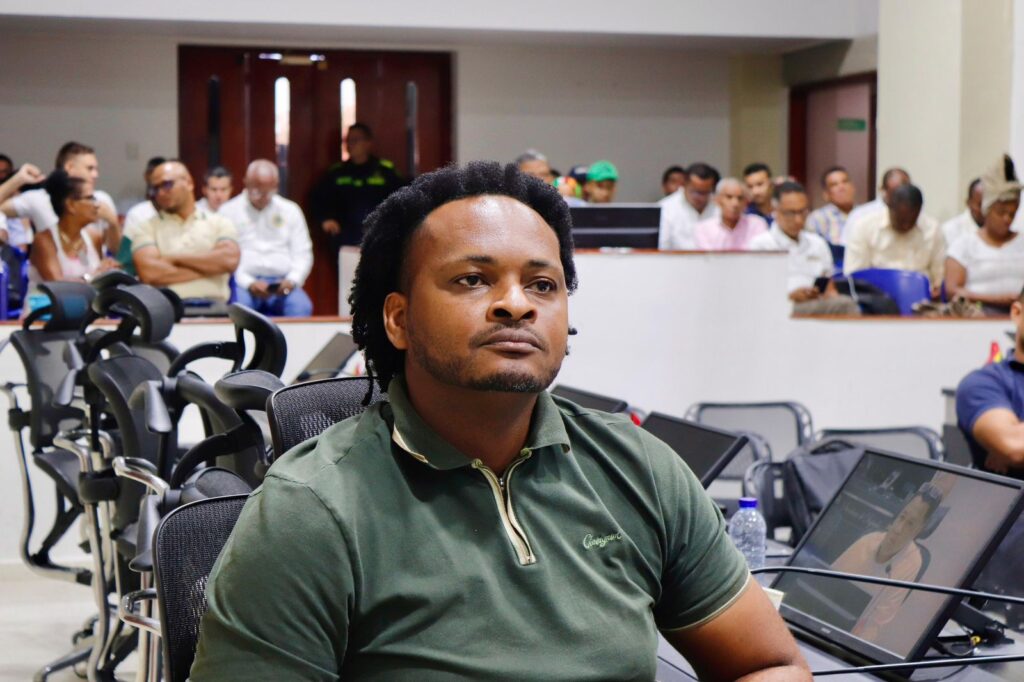 Armando Córdoba en debate sobre macroproyecto ambiental en Cartagena