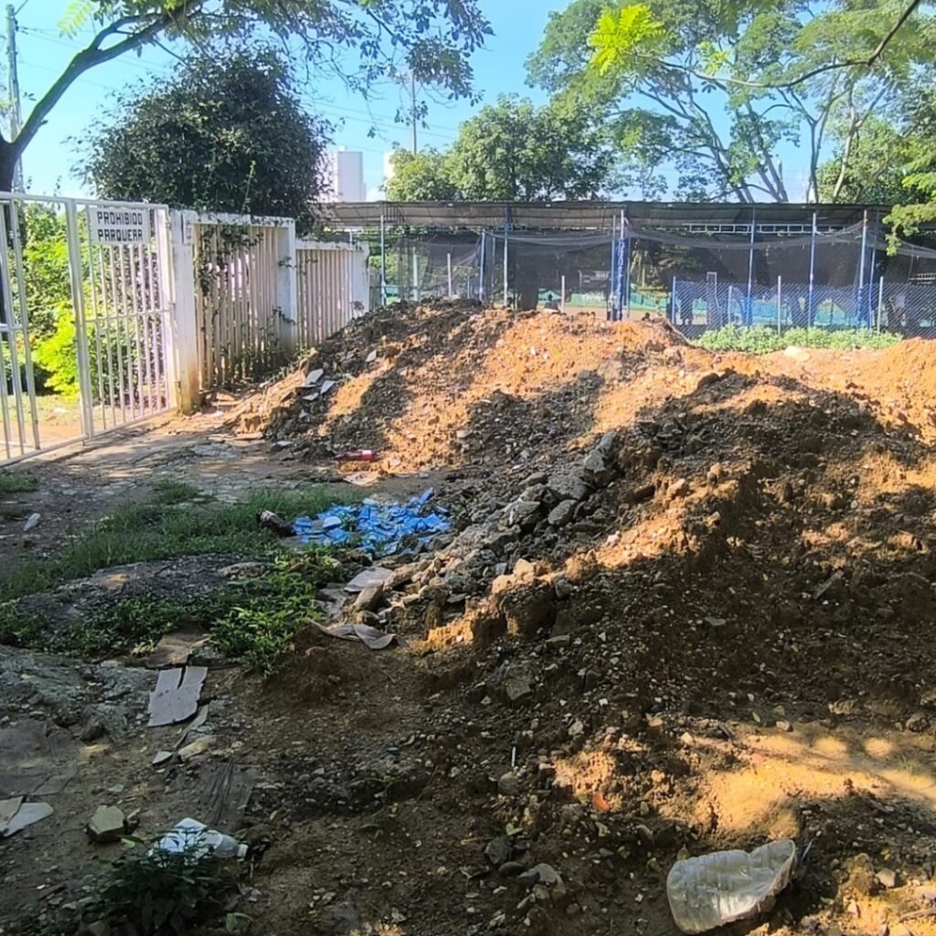 Casa parroquial afectada por obras en Los Caracoles