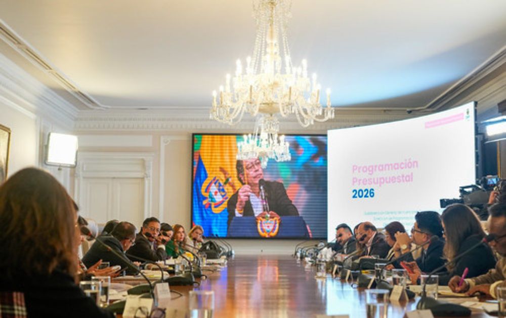 Petro reclama a Ecopetrol por incumplir transición energética. 