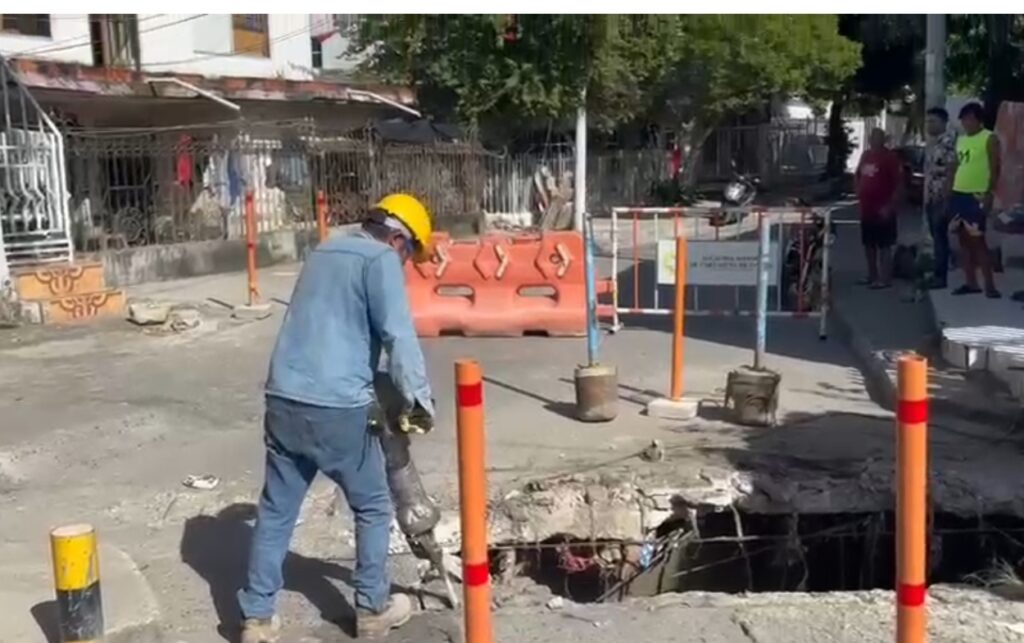 Trabajos estructurales sobre el puente deteriorado en Buenos Aires.