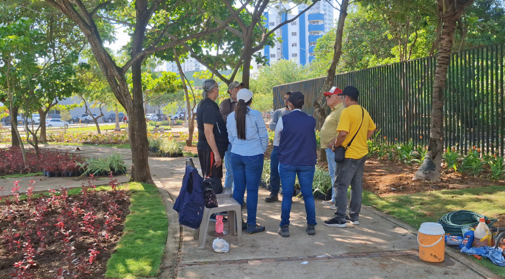 Vecinos vigilan avance de la intervención en Pie de la Popa.