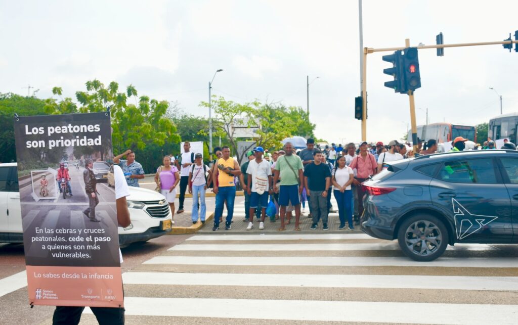 Actividades pedagógicas en Cartagena durante El Día Mundial del Peatón.