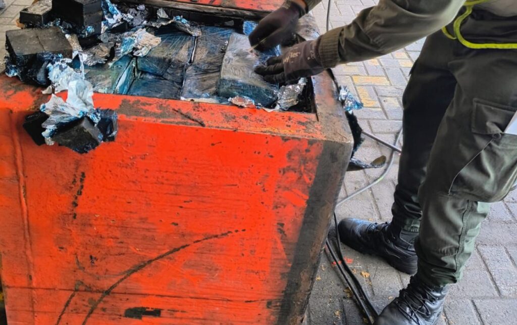 Cargamento de cocaína incautado en Cartagena con destino a México según autoridades.