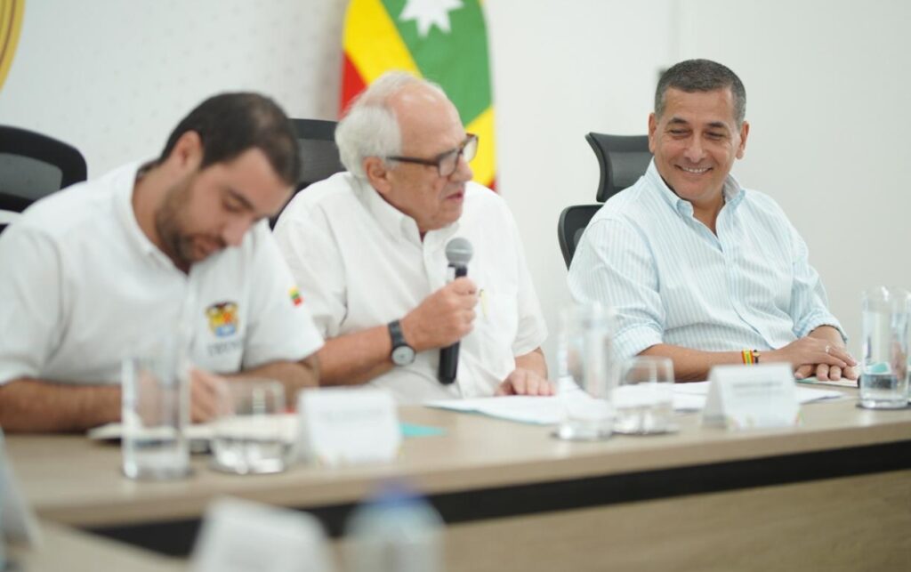 Ernesto Samper destaca avances en el Proyecto del Canal del Dique.