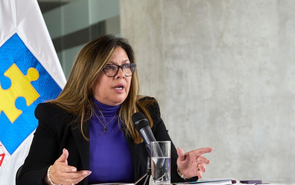 Fiscal y figuras políticas lamentan asesinato de Miguel Uribe Turbay.