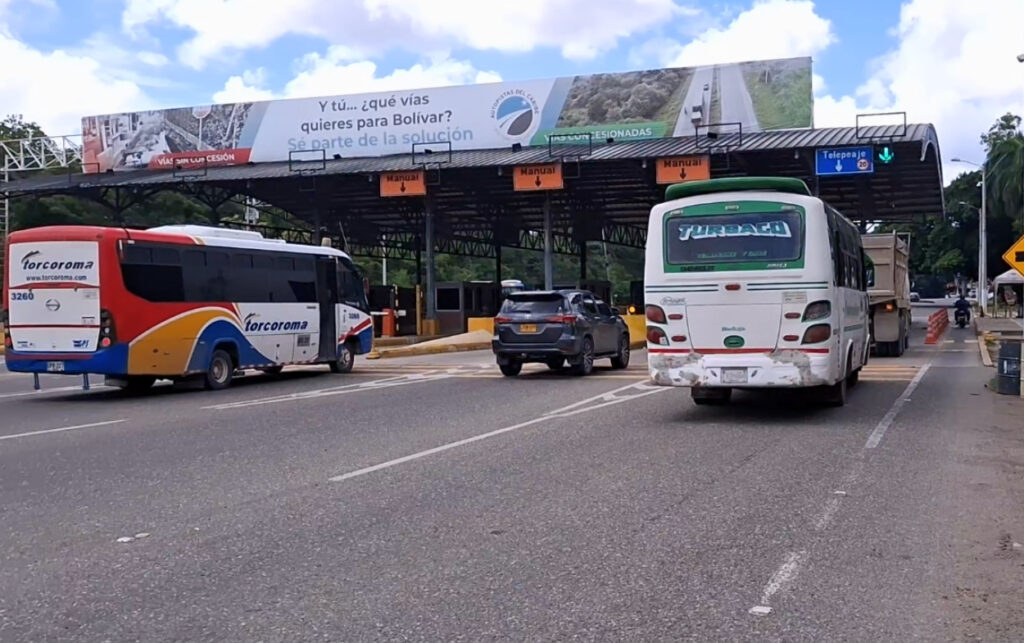 Gobierno prioriza vías rurales y carreteras de paz en Colombia.