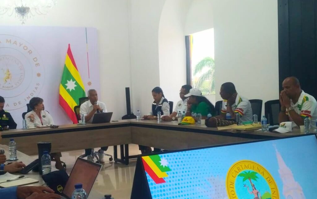 Representantes del SUDEB en reunión con la Alcaldía para analizar medidas tras tutela que frenó obras escolares.