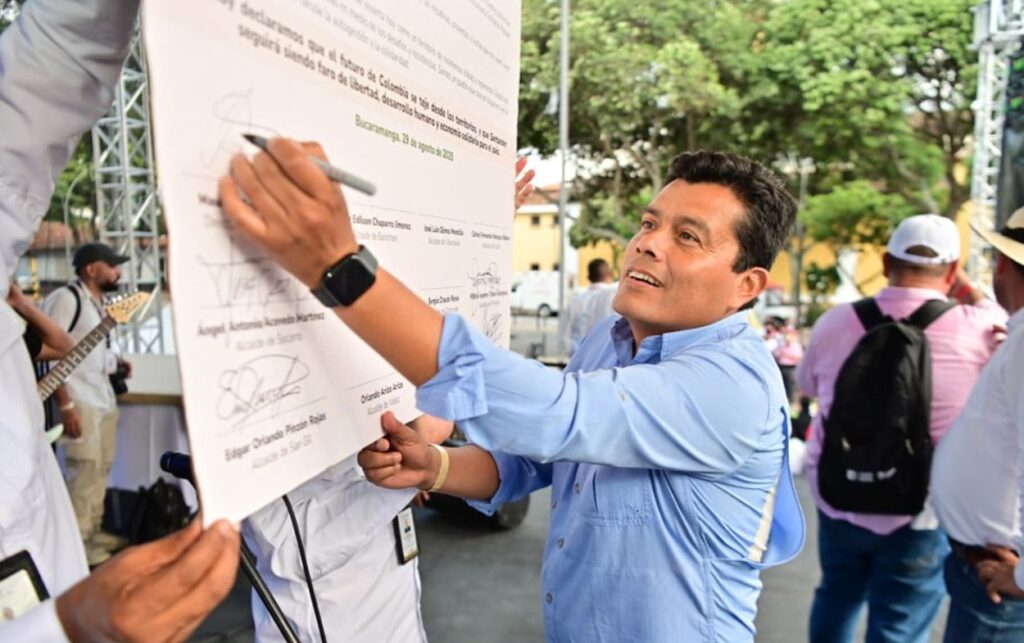 Comparación de La Reforma con políticas agrarias anteriores