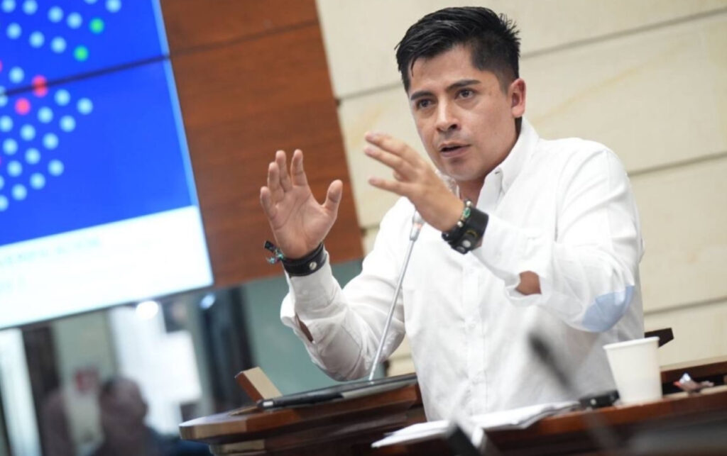 Debate nacional por el impuesto de seguridad y uso de recursos en el Valle.