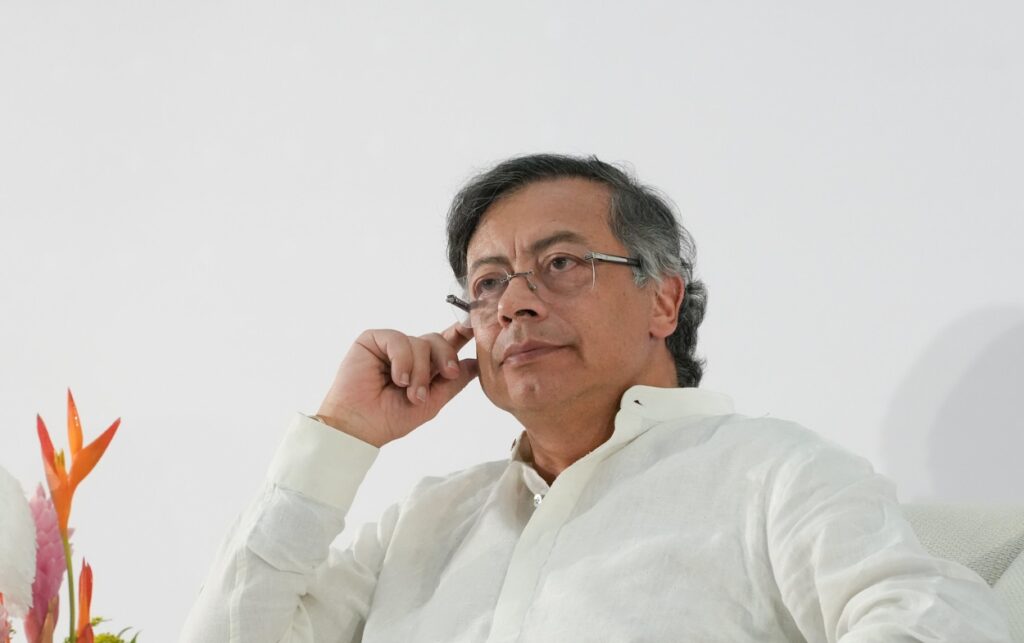 El presidente Gustavo Petro rechaza vínculo con la elección de Camargo.