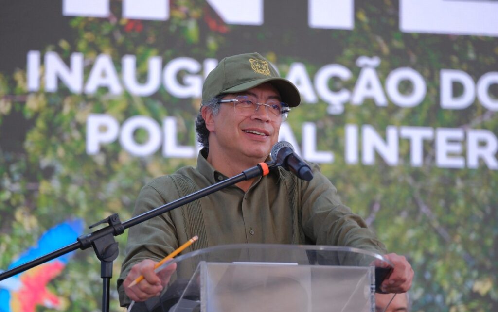 El presidente Petro durante su discurso en Manaos sobre el rechazo a la invasión en Venezuela.