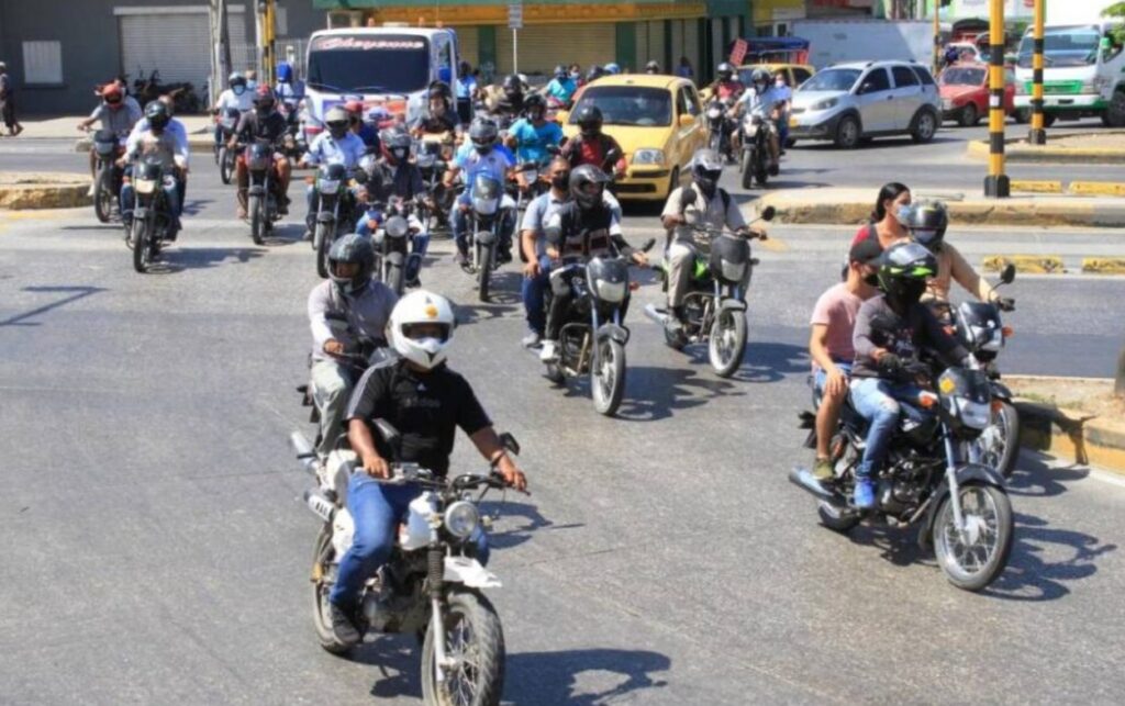 Los ciudadanos perciben falta de cultura vial por parte de los motorizados.