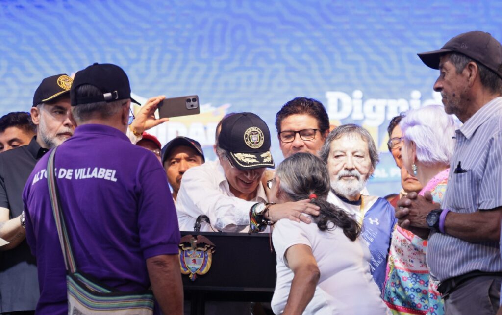 Retos financieros del plan solidario del Gobierno para adultos mayores.