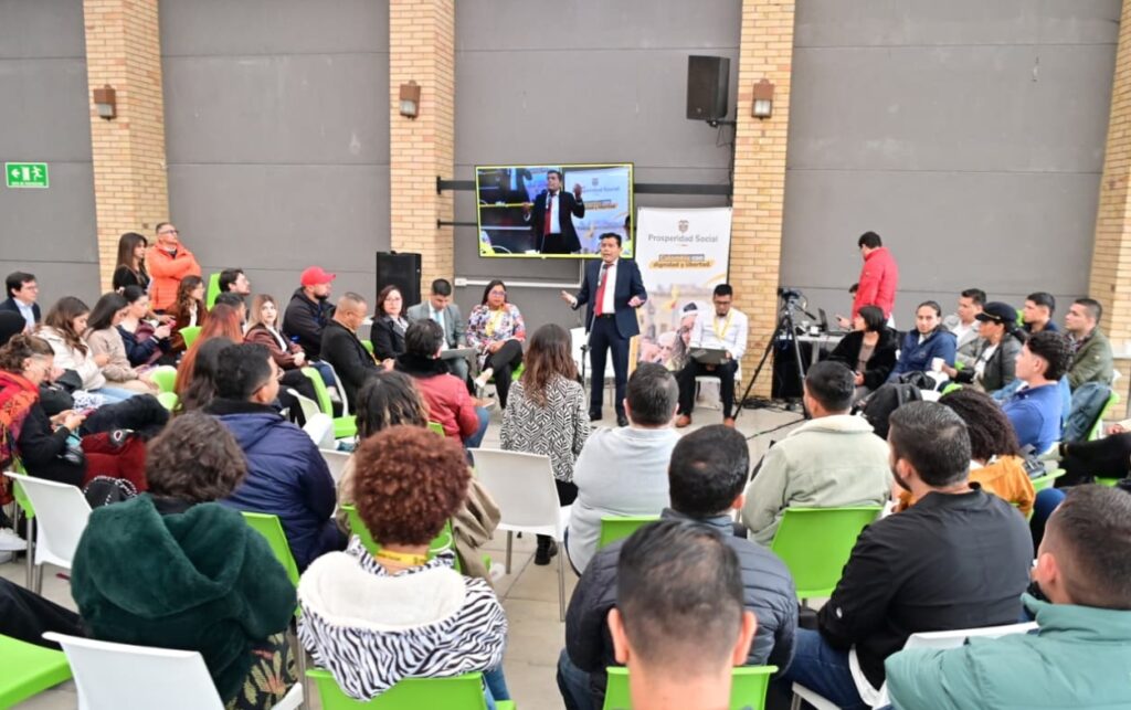 Reunión de universidades públicas para discutir Renta Joven y trayectorias de vida.