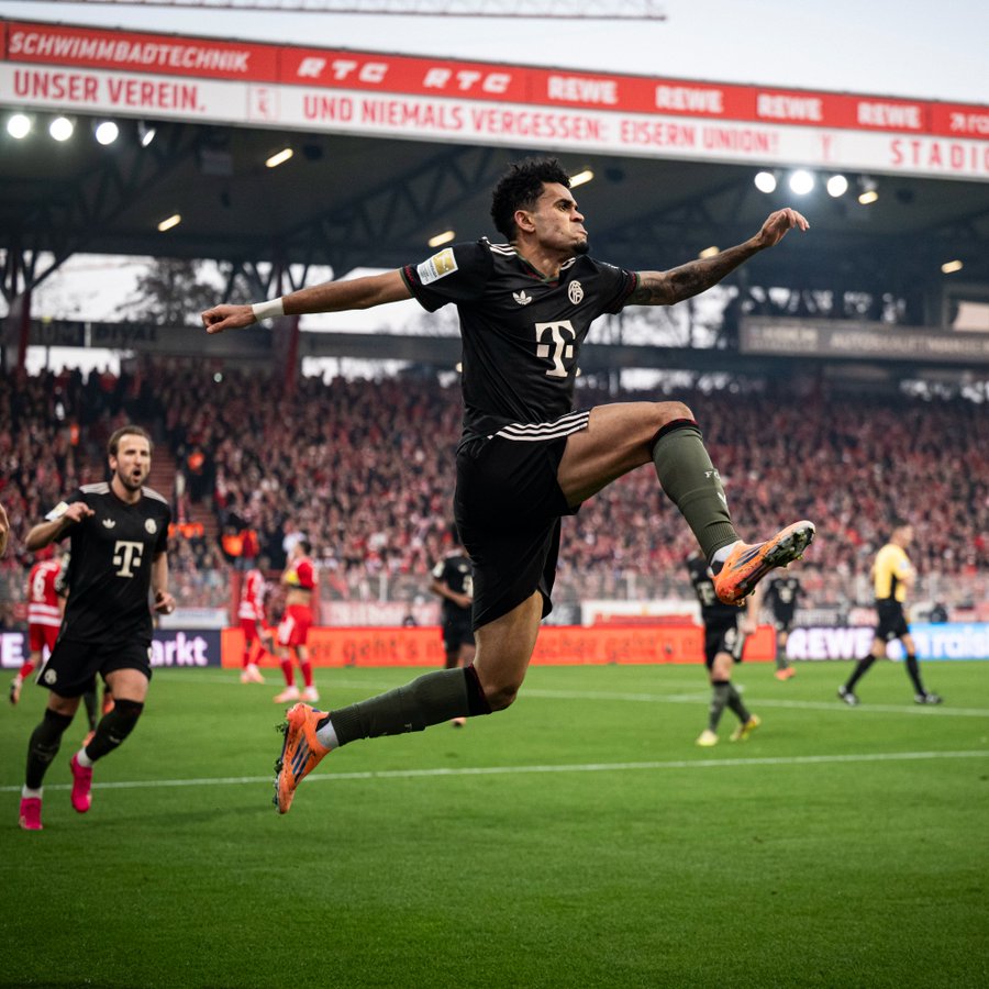 Luis Díaz celebra el golazo convertido ante Unión Berlín. Foto: Cortesía- Bayern Múnich.