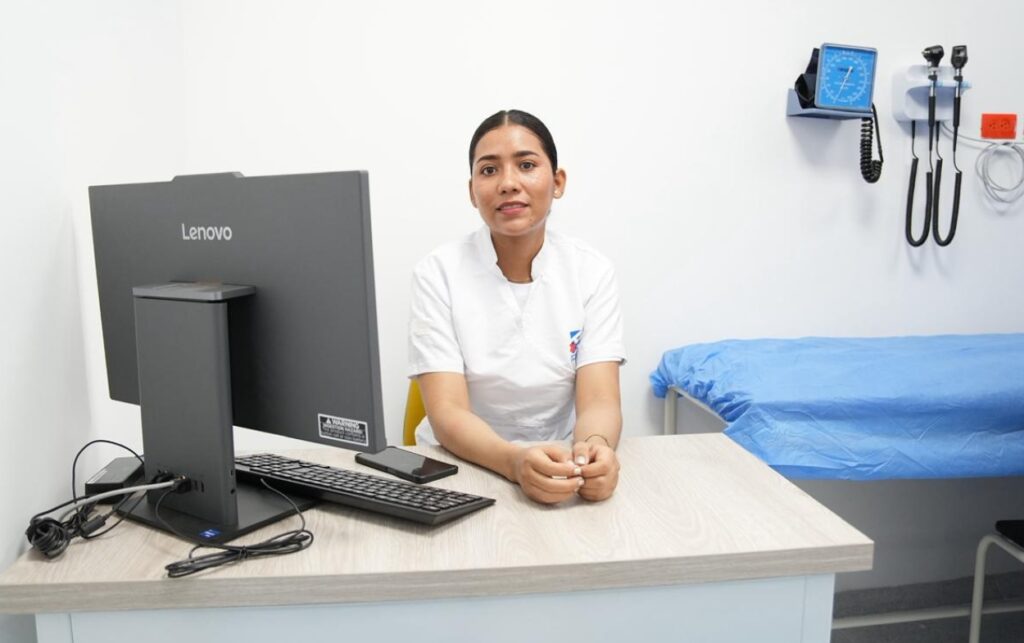 14 años después. consultorio del hospital de Nelson Mandela inicia atención en consulta externa. 