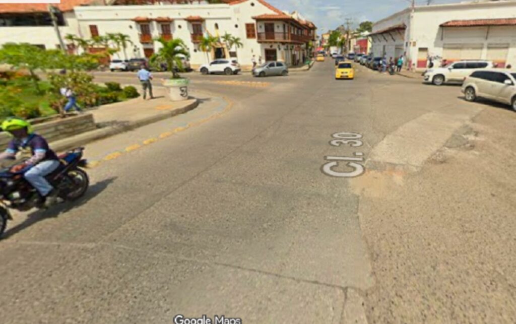 Calle 30 de la Media Luna en Getsemaní antes del cierre total, punto clave de movilidad afectado por obras de rehabilitación vial en Cartagena..