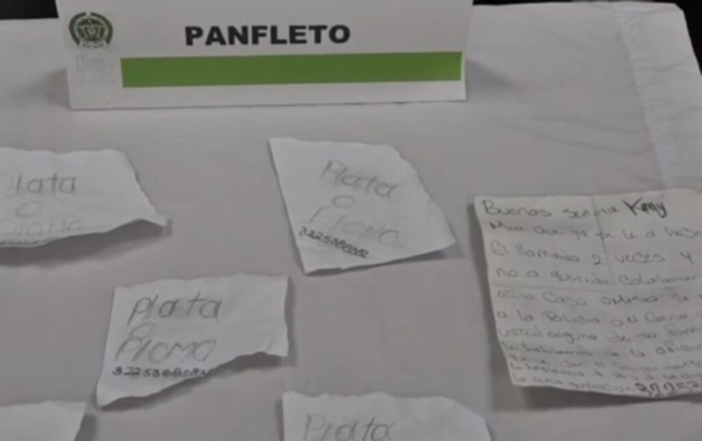 Golpe a la extorsión en El Pozón_ panfletos intimidatorios usados para exigir dinero a comerciantes quedaron en poder de las autoridades.