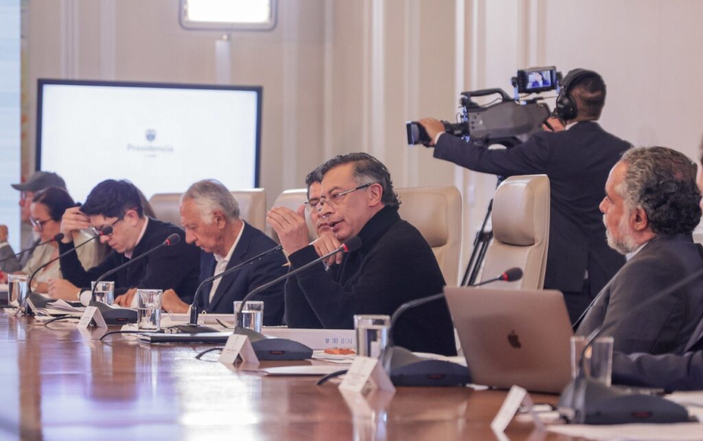 Reunión del consejo de ministros citada por el presidente Petro en contexto del Decreto de emergencia económica, imagen de archivo. 