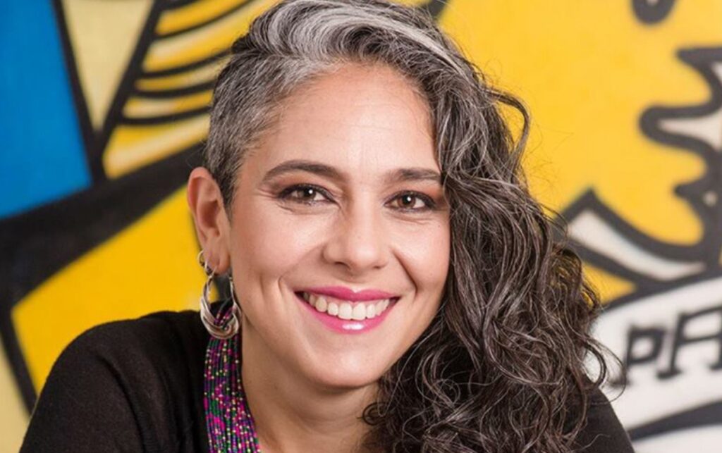 Senadora María José Pizarro rechaza fallo del CNE y denuncia vulneración de derechos políticos en la Consulta del 8 de marzo. 