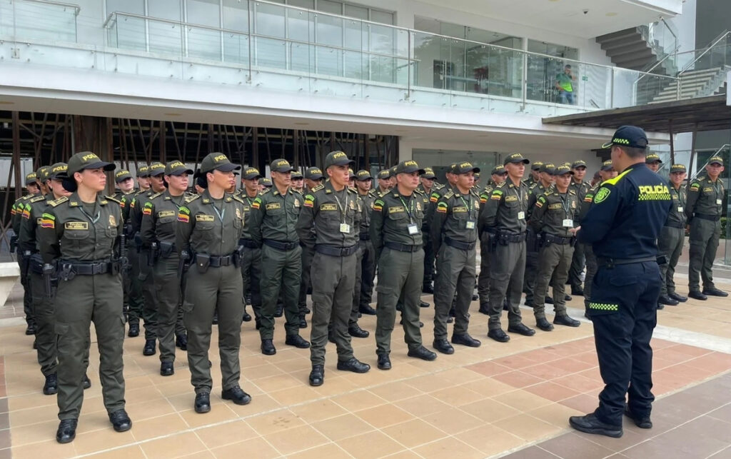 3.600 Policías custodiarán mesas de votación mientras ciudadanos depositarán su voto en urnas de la Registraduría en Cartagena.