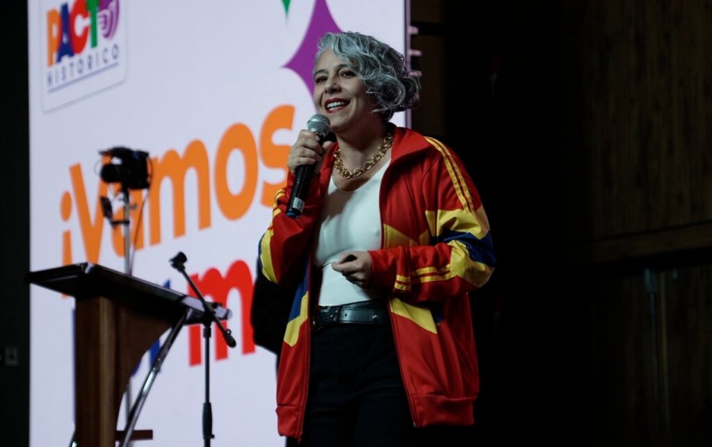 Intervención pública de la senadora María José Pizarro durante el anuncio de los resultados electorales que consolidaron a la coalición como la lista más votada al Senado. 