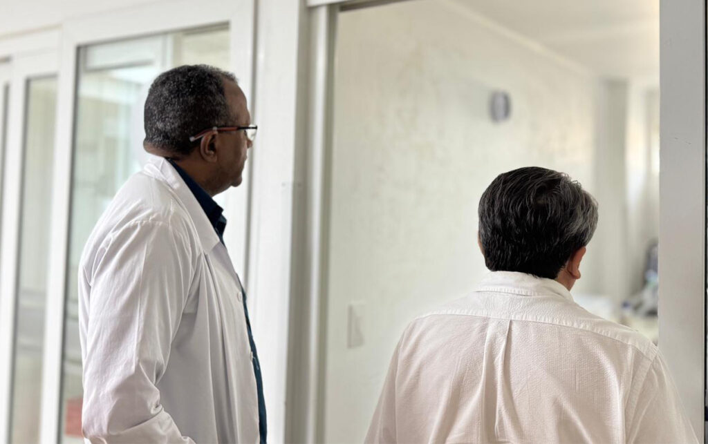 El director del Dadis verificó la atención al guarda herido.