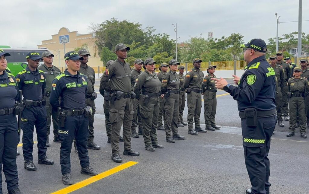 600 policías y unidades de seguridad coordinan operativo en Cartagena para el partido Junior vs Palmeiras con presencia en zonas aledañas al estadio.