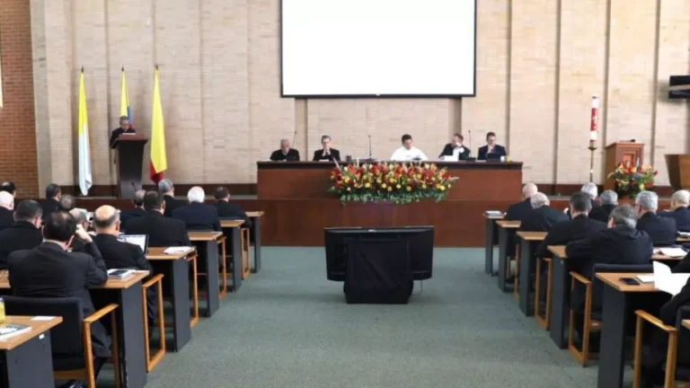Conferencia Episcopal promueve el diálogo con líderes institucionales