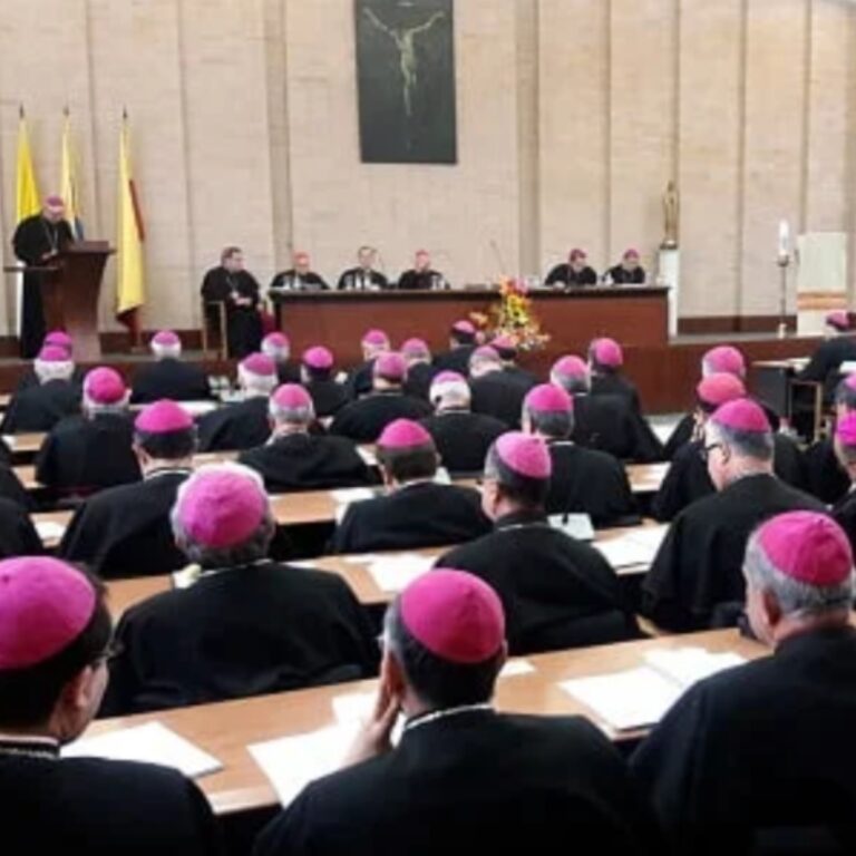 Asamblea Plenaria del Episcopado Colombiano analiza la realidad nacional. Infomilenials.com