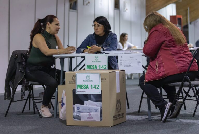 Listo el calendario electoral para consultas internas.