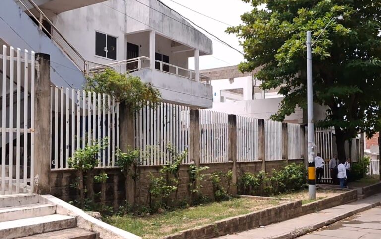Avanzan las obras en la sede Los Cerros de la I.E. Manuela Beltrán.