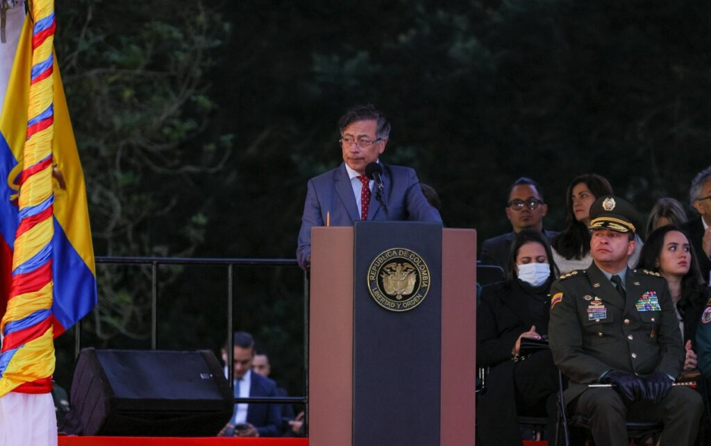 El presidente Gustavo Petro resalta la importancia del diálogo social.