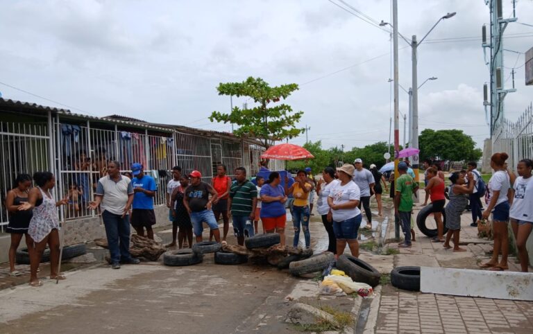 Residentes de Olaya Herrera denuncian 72 horas sin luz tras daño en transformador..
