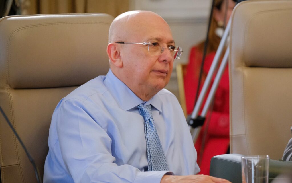 El ministro de Justicia reafirma compromiso contra el narcotráfico en Colombia.