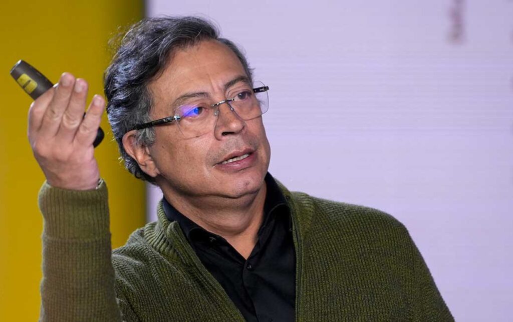 El presidente Petro denunció el desfalco en salud durante su intervención en X.