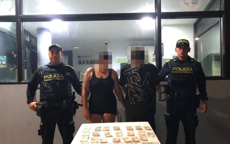 La Policía capturó a dos reincidentes por cohecho en Cartagena.