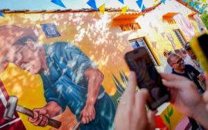 Murales inteligentes en Mompox con animaciones en 3D.