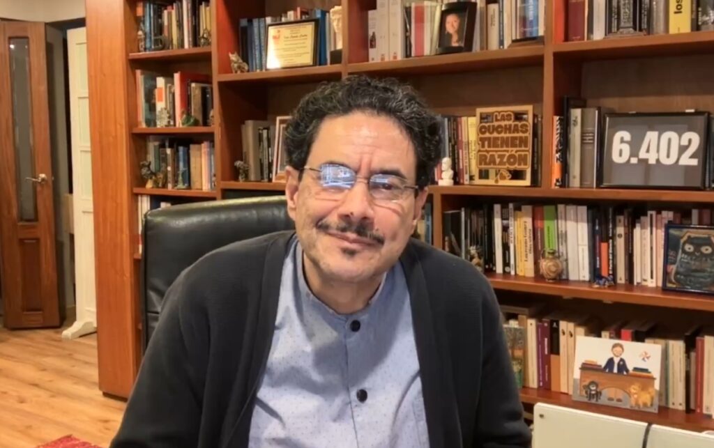 Senador Iván Cepeda anuncia que acudirá a casación por caso Uribe.