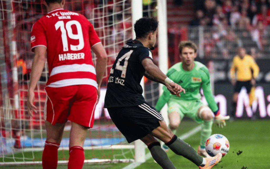 Con golazo de Luis Díaz el Bayern Múnich empató Luis Díaz celebra el golazo convertido ante Unión Berlín. Foto: Cortesía- Bayern Múnich.