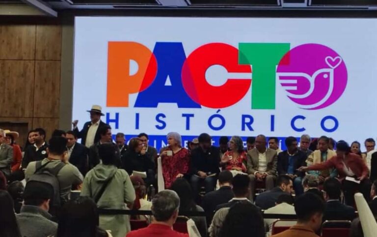 El CNE impulsa la unión estratégica del Pacto Histórico Dirigentes y militancia del Pacto Histórico en un evento nacional, realizado tras la resolución emitida por El CNE.